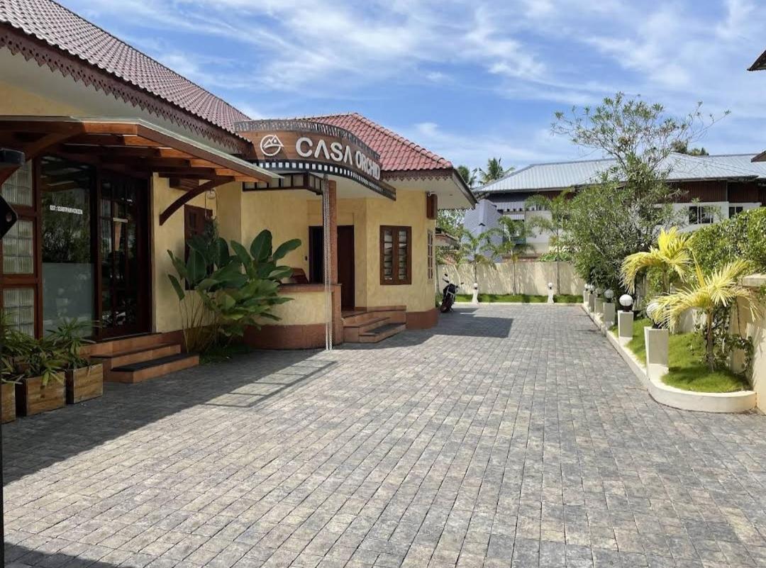 Casa Orchid Hotel Alappuzha Buitenkant foto